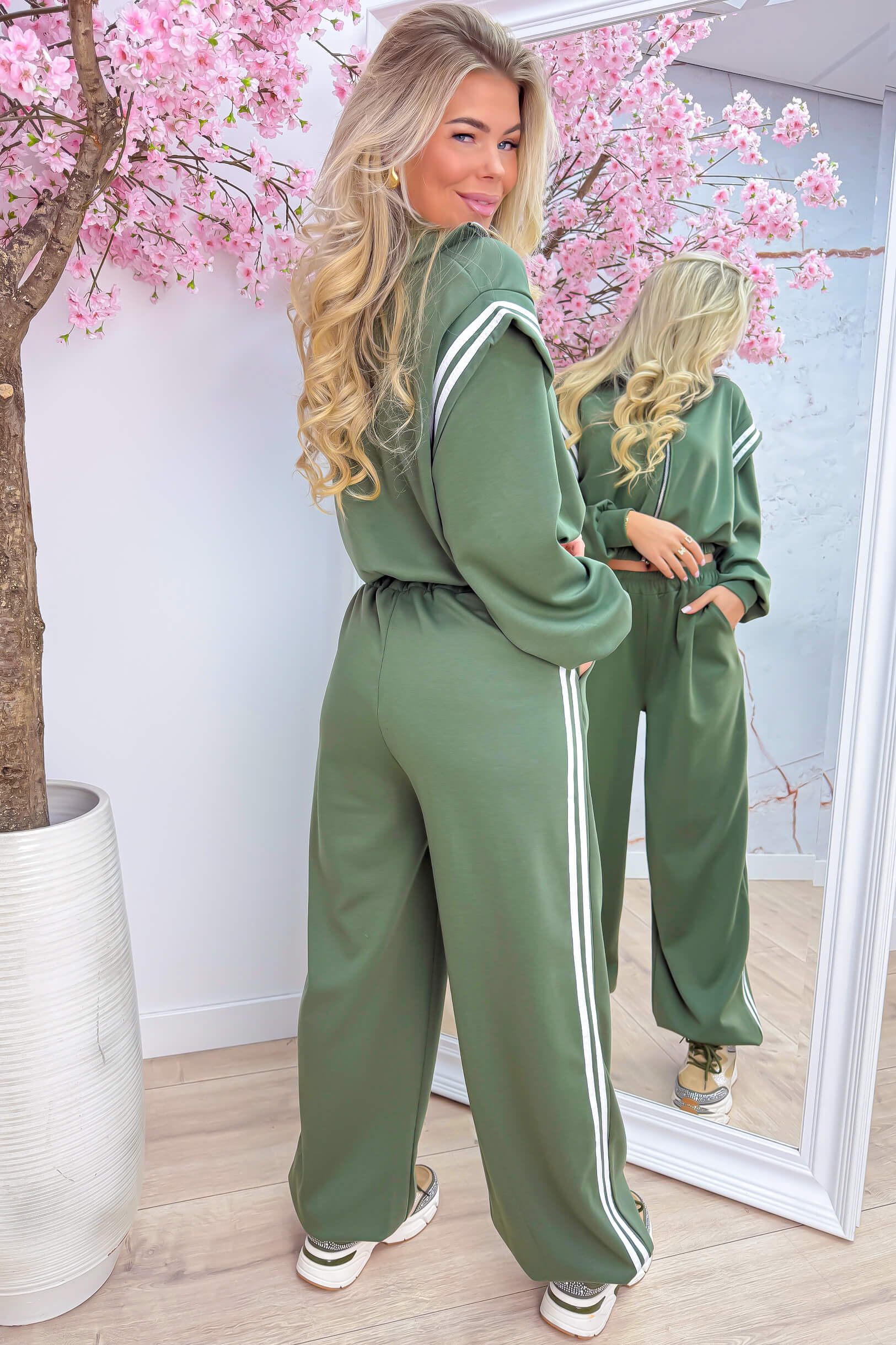 Plans can wait comfy co-ord - Army