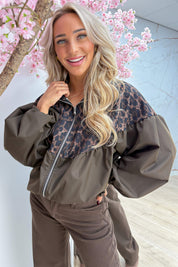 Wild touch bomber - Bruin