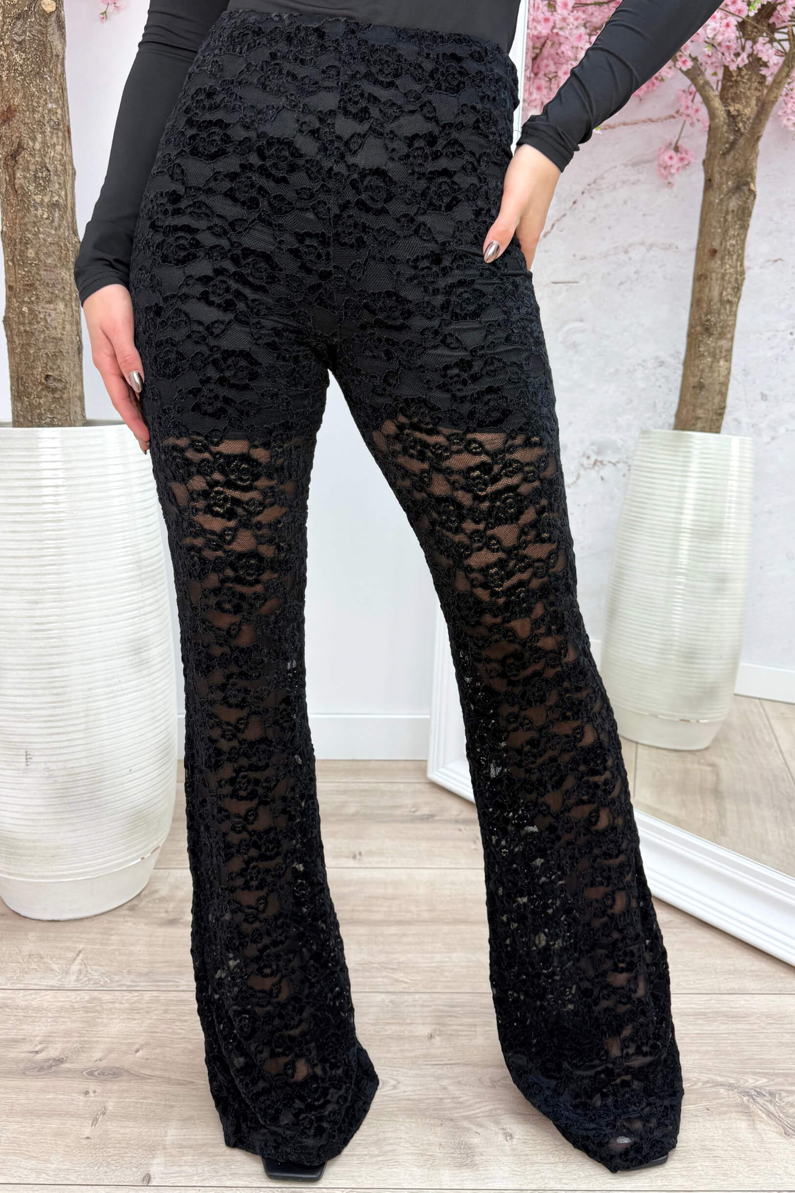 Velvet lace flair pants - Zwart