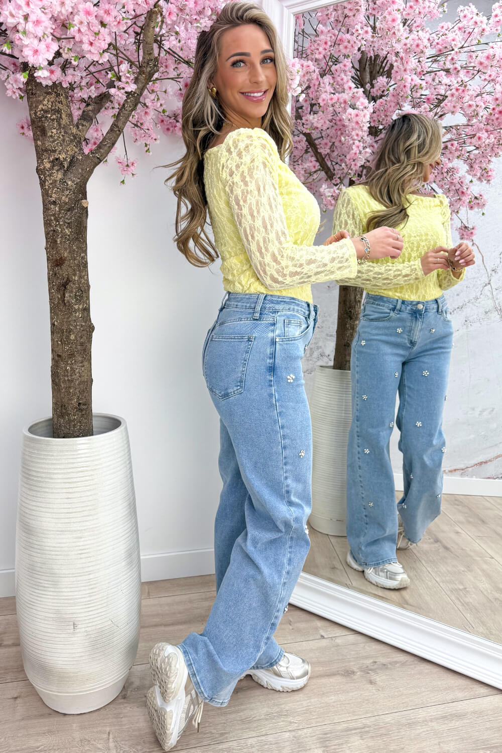 Essential off shoulder lace topje - Geel