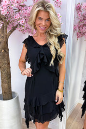 Ruffle charm dress - Zwart