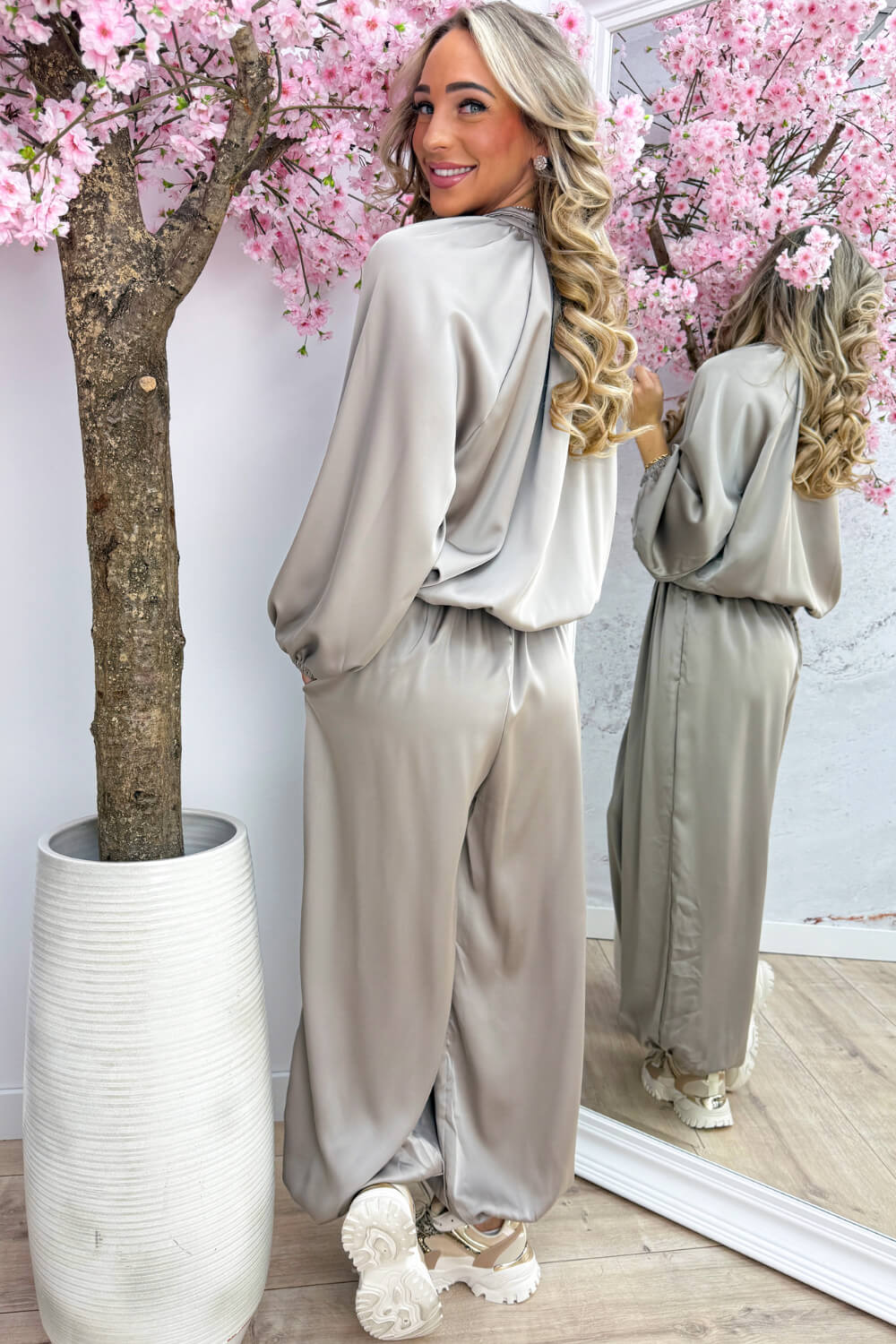 Better together silky co-ord - Taupe