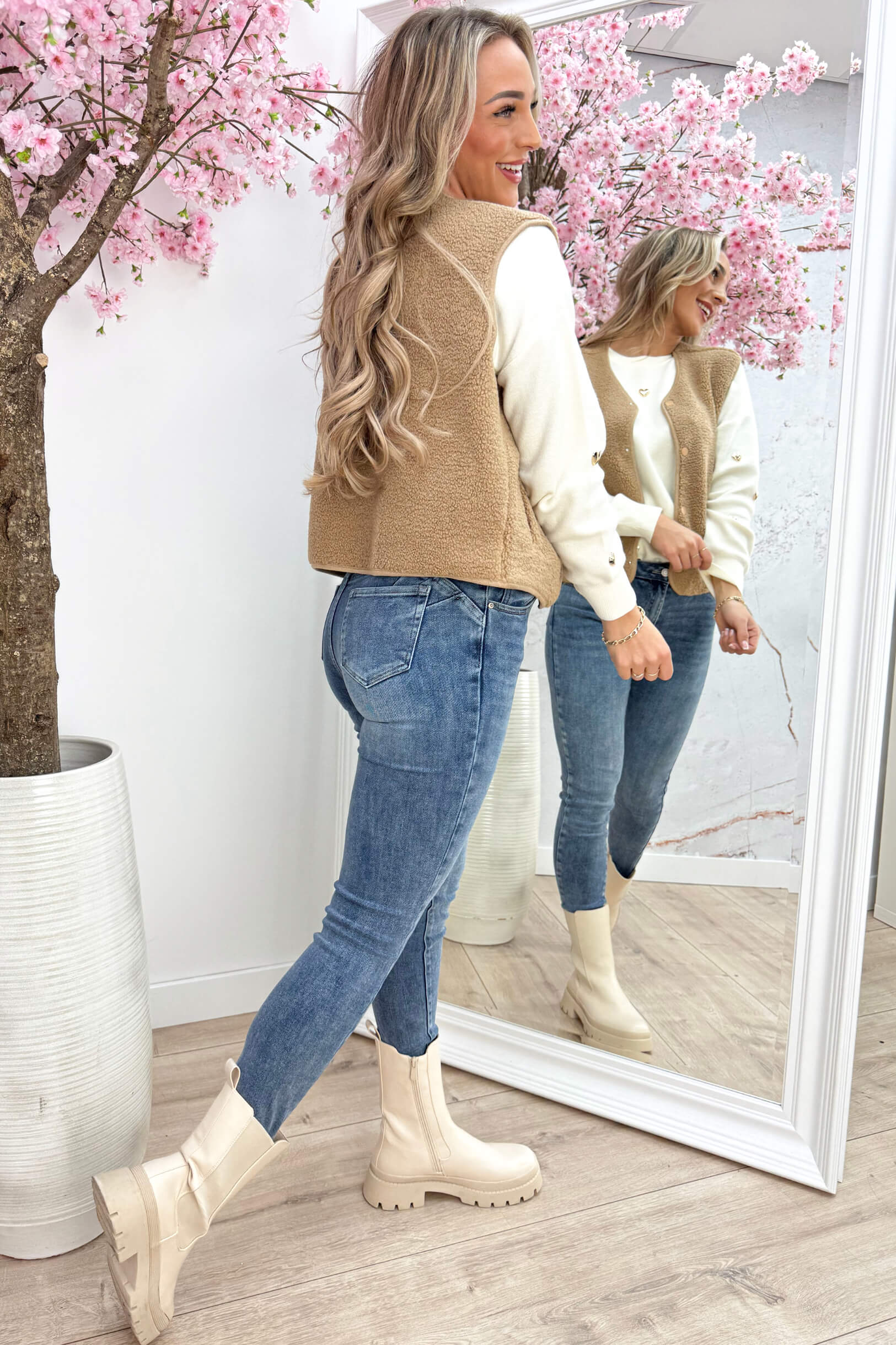 Cuddly teddy gilet - Camel