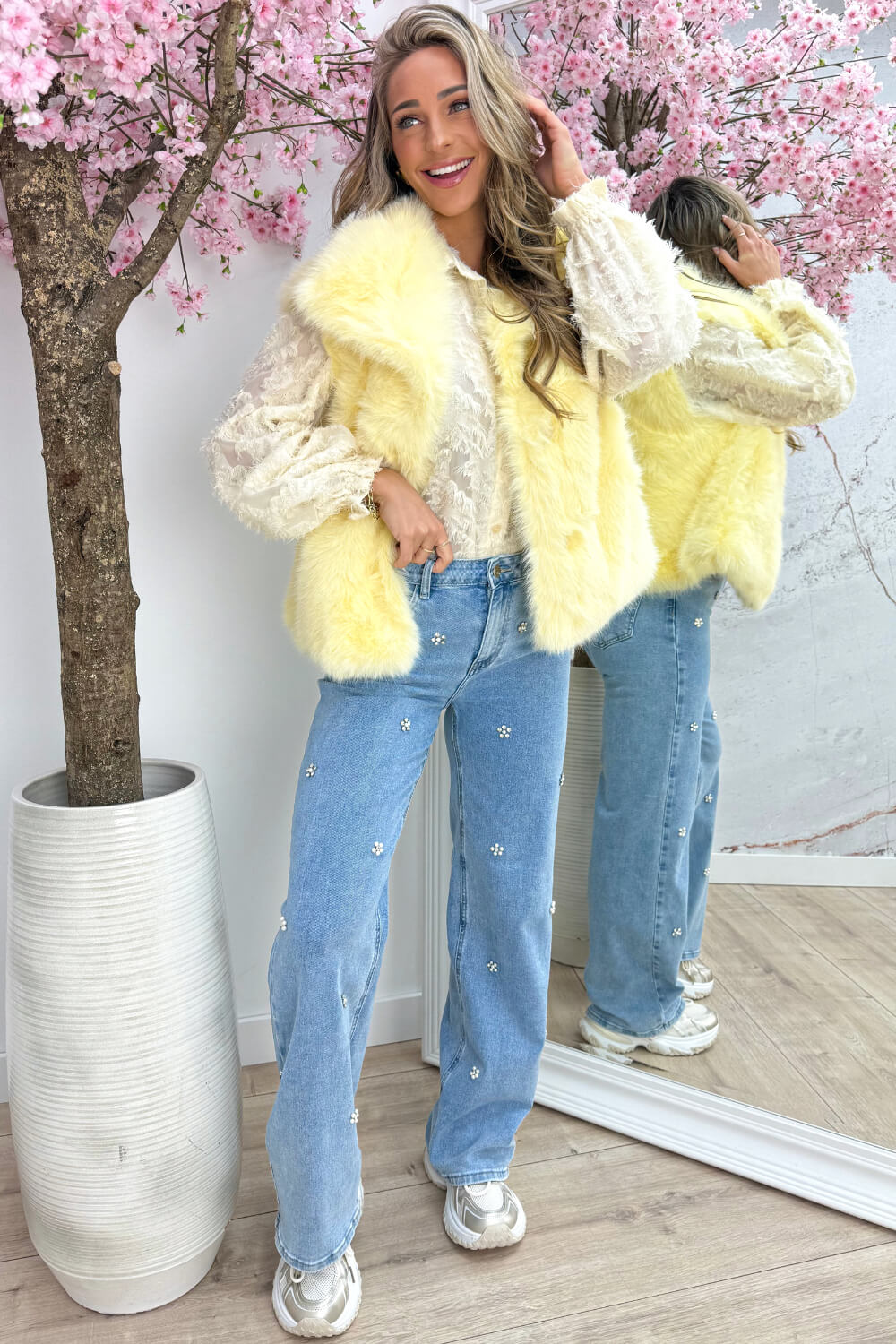 Fluffy vibes gilet - Geel