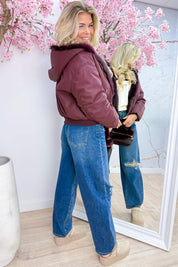Two ways to wear winterjas - Bordeaux