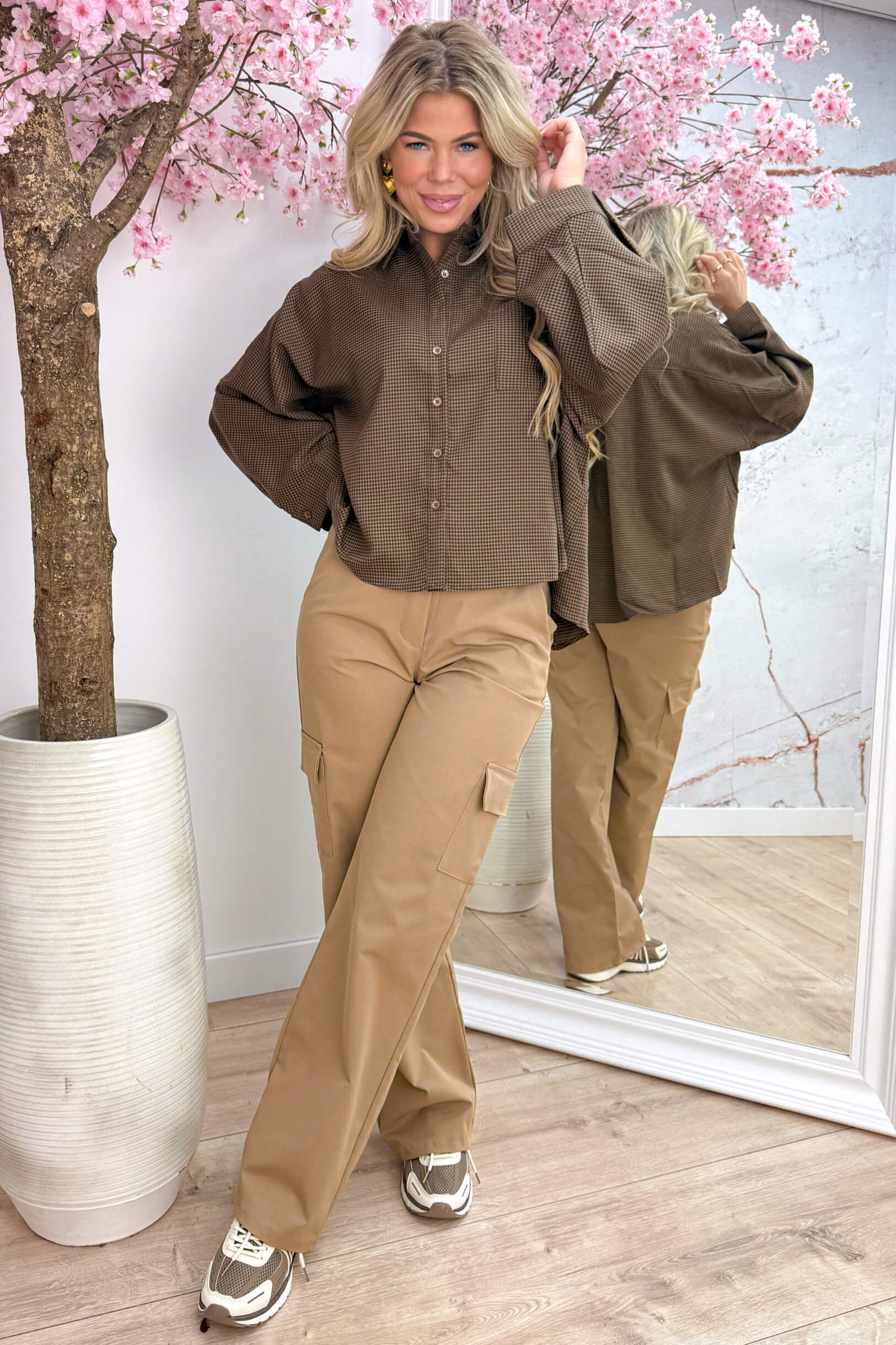 65077 - Brown