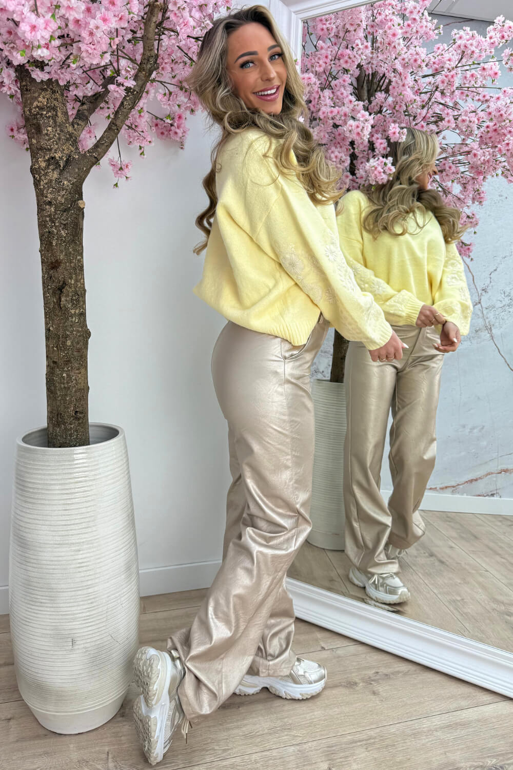 Bloomy embroidery trui - Geel