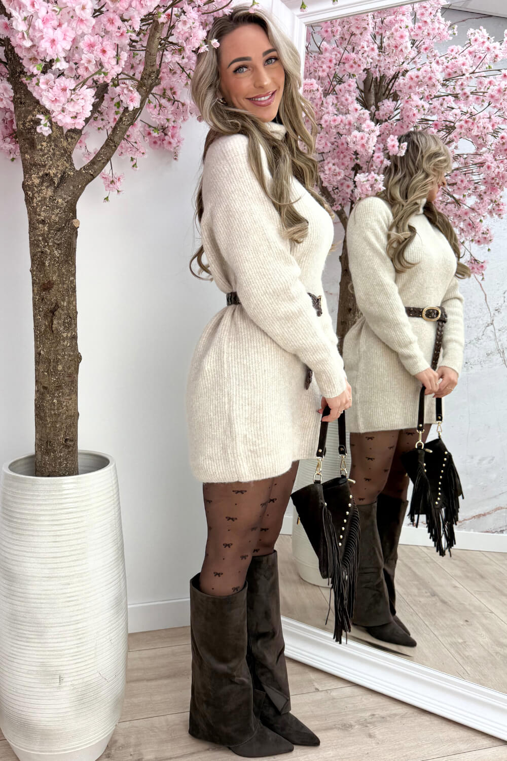 Cozy dream knitted dress - Beige