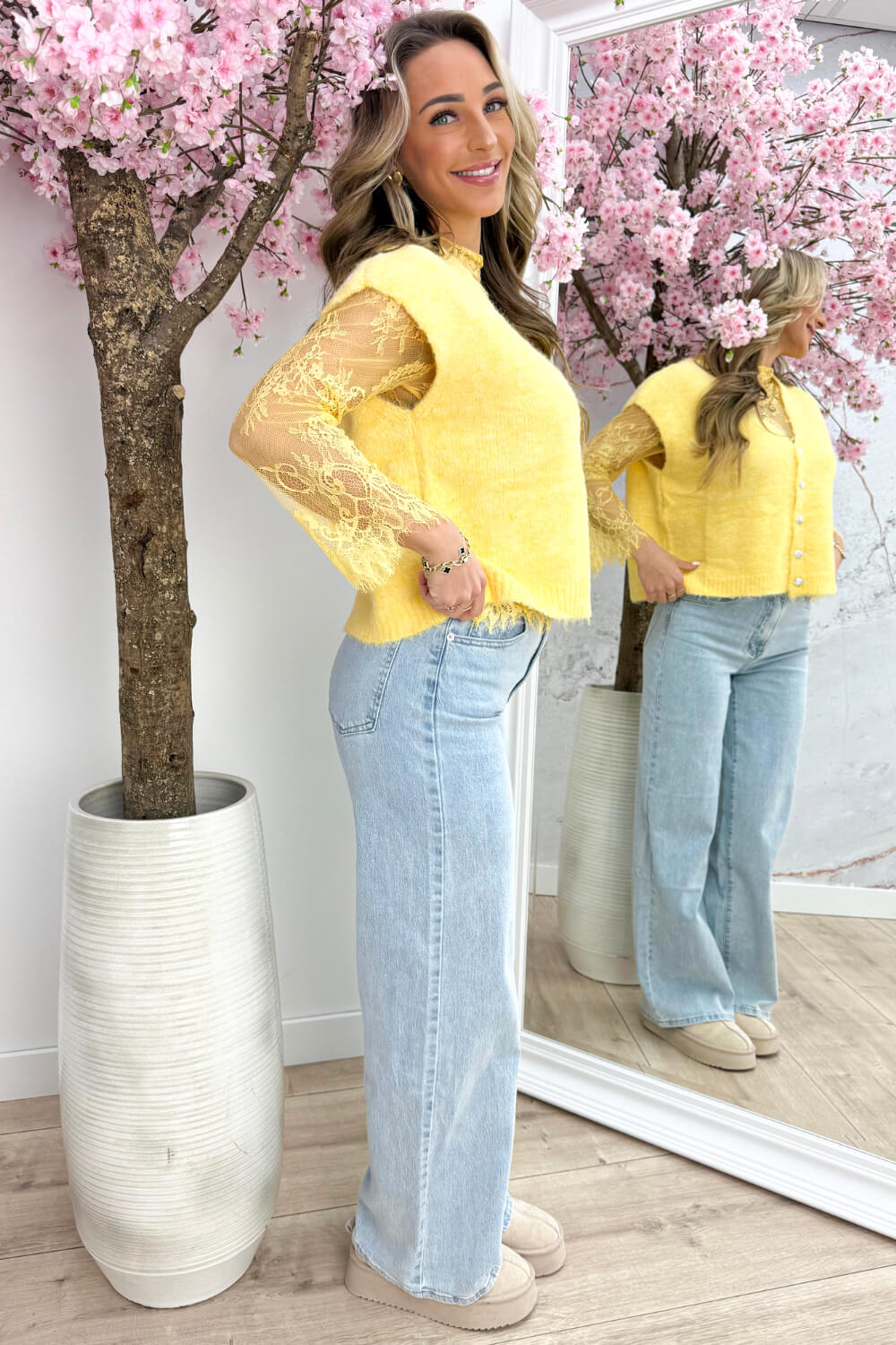 Layered lace topje - Geel