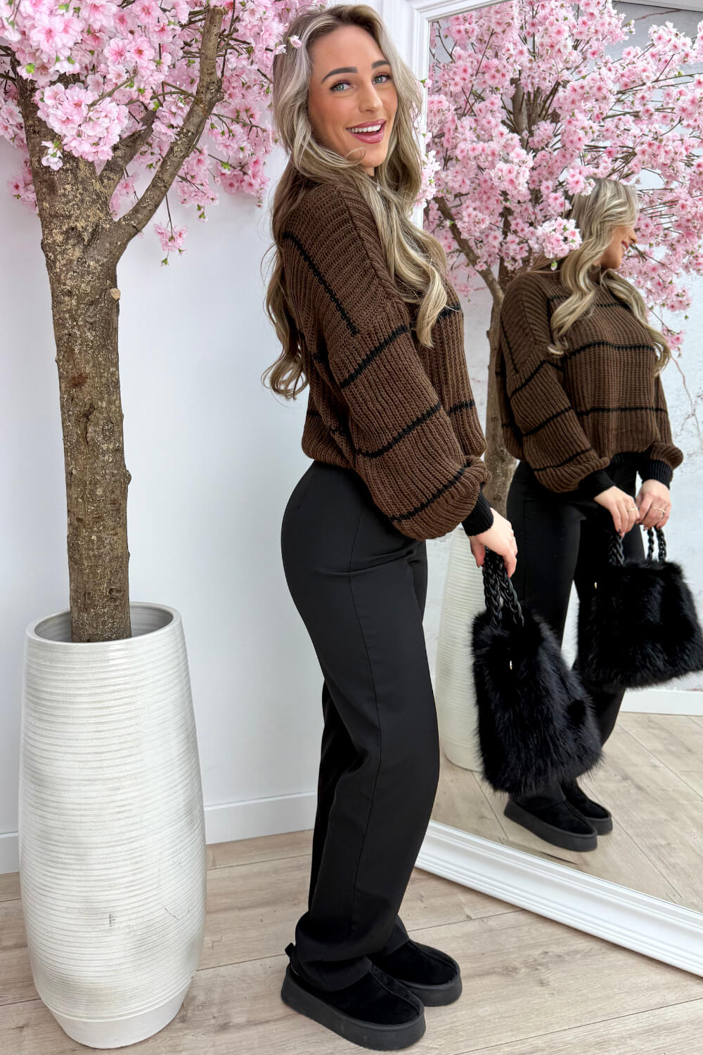 New season stripe trui - Bruin