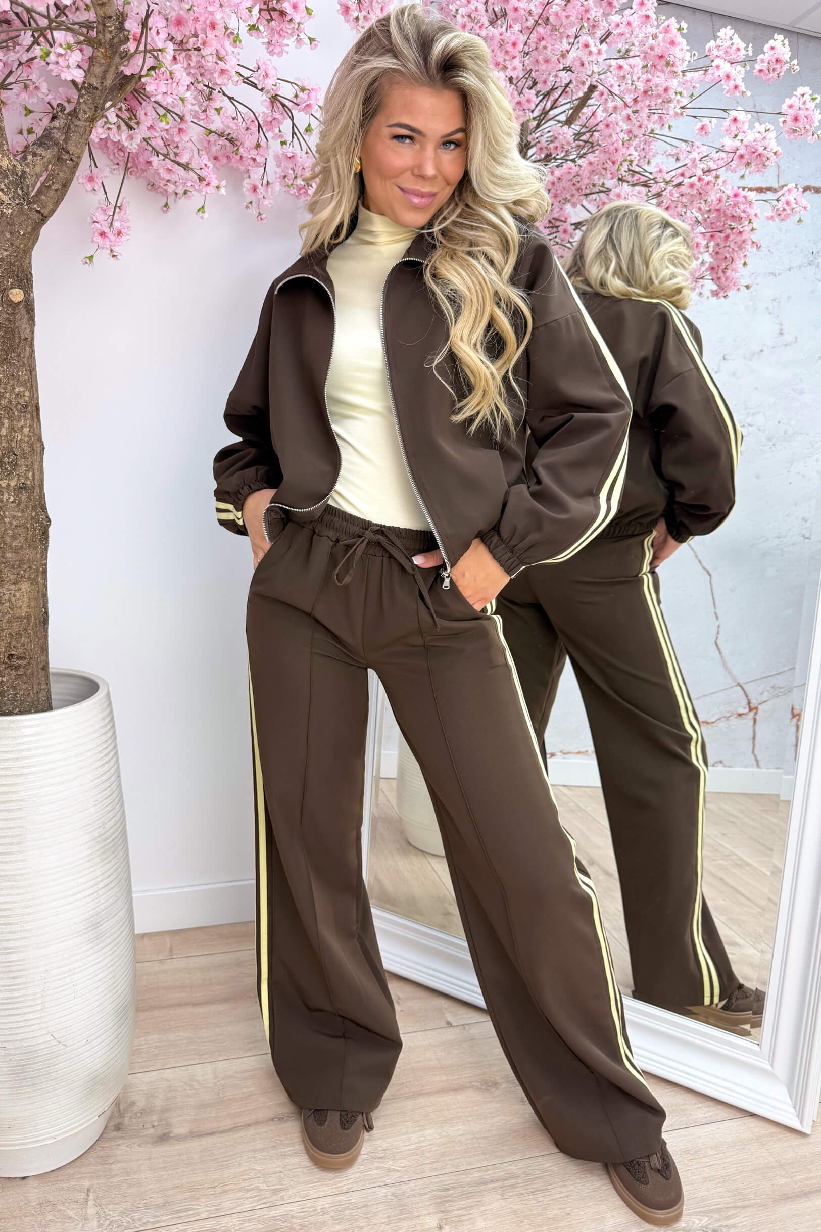 Yours to keep stripe bomber - Geel